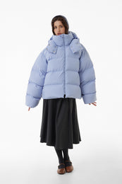 Короткий oversize пуховик блакитний
