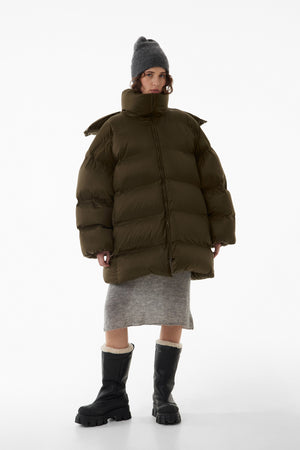 Довгий oversize пуховик коричнево-зелений
